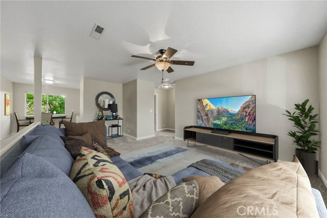 687 Armstrong St – photo 5