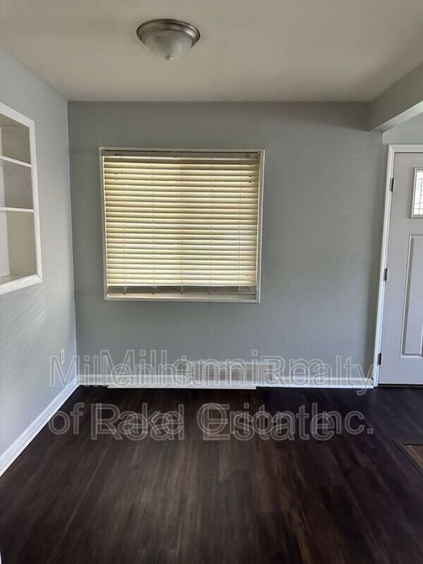 260 W Longfellow Ave – photo 4