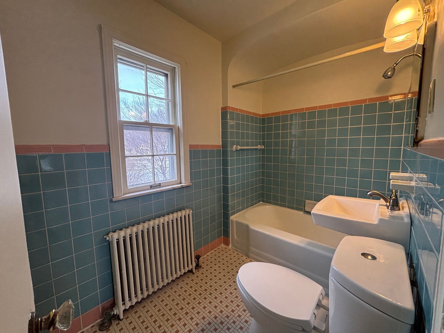 19351 Lakeshore Blvd unit Unit 8 – photo 4