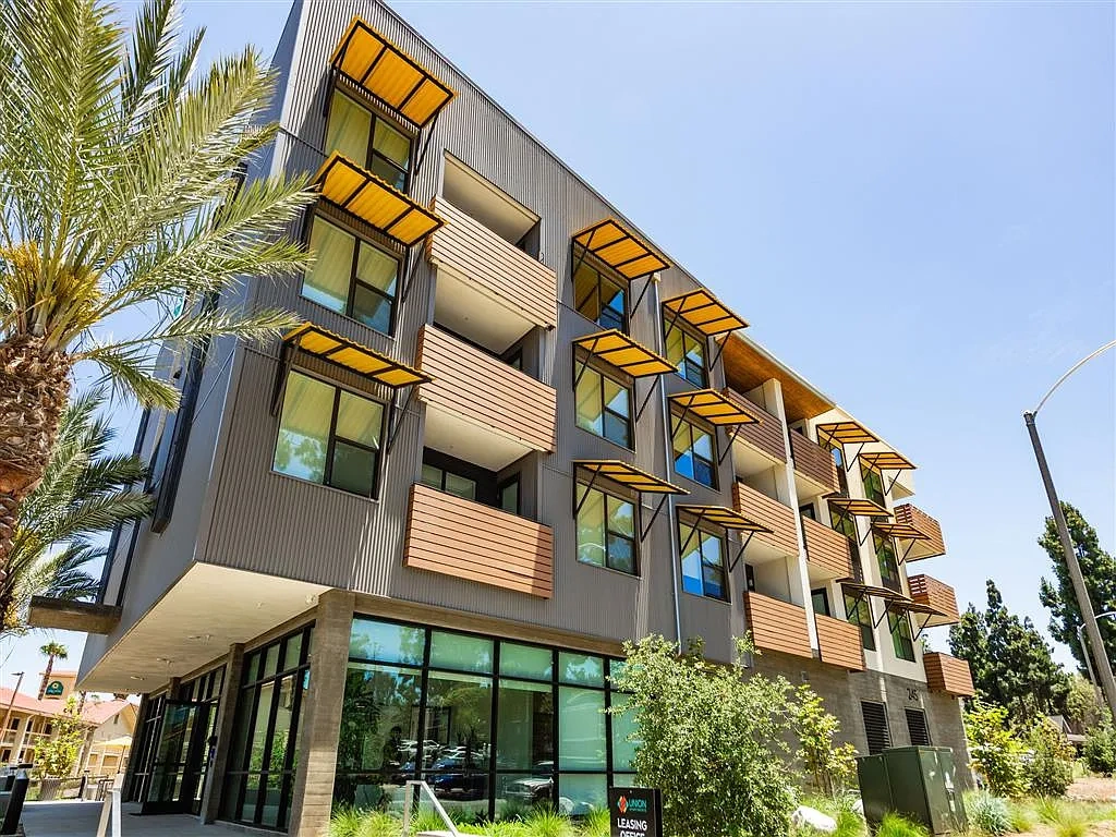 Union Apartments – photo 2