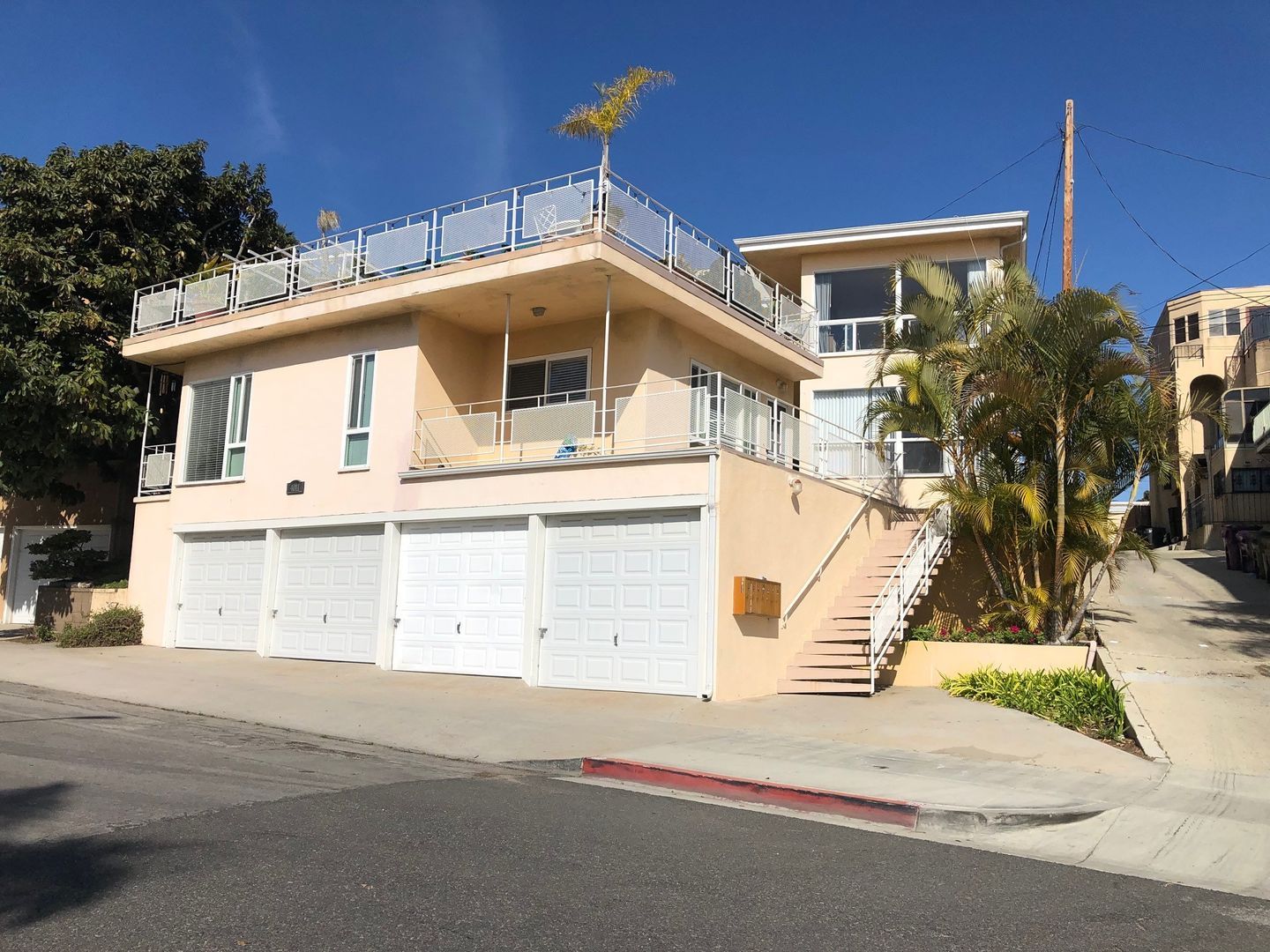 4011 E 1st St unit 3 – photo 1