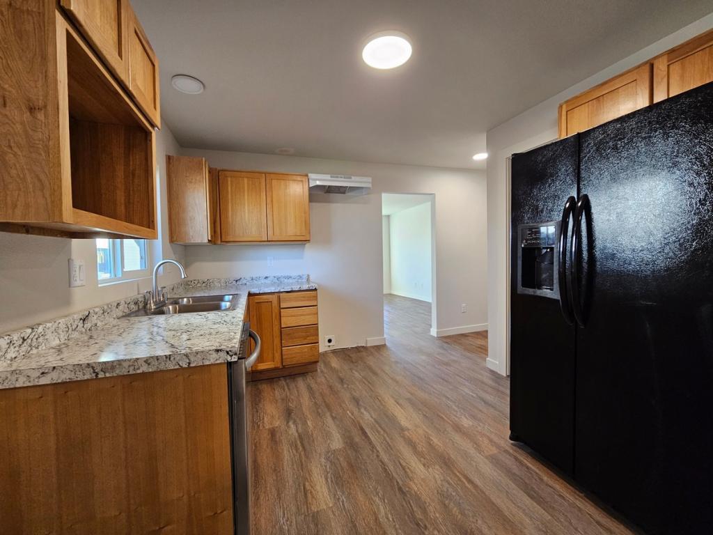 325 17th Ave – photo 5