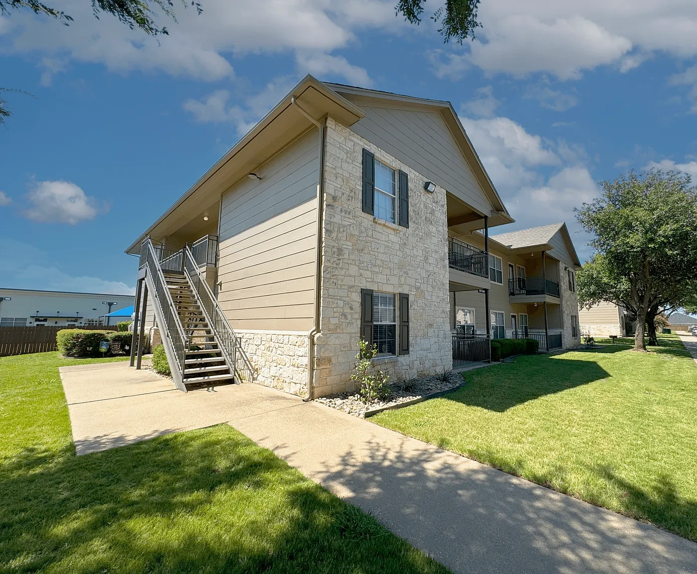 Riviera Apartments – photo 1