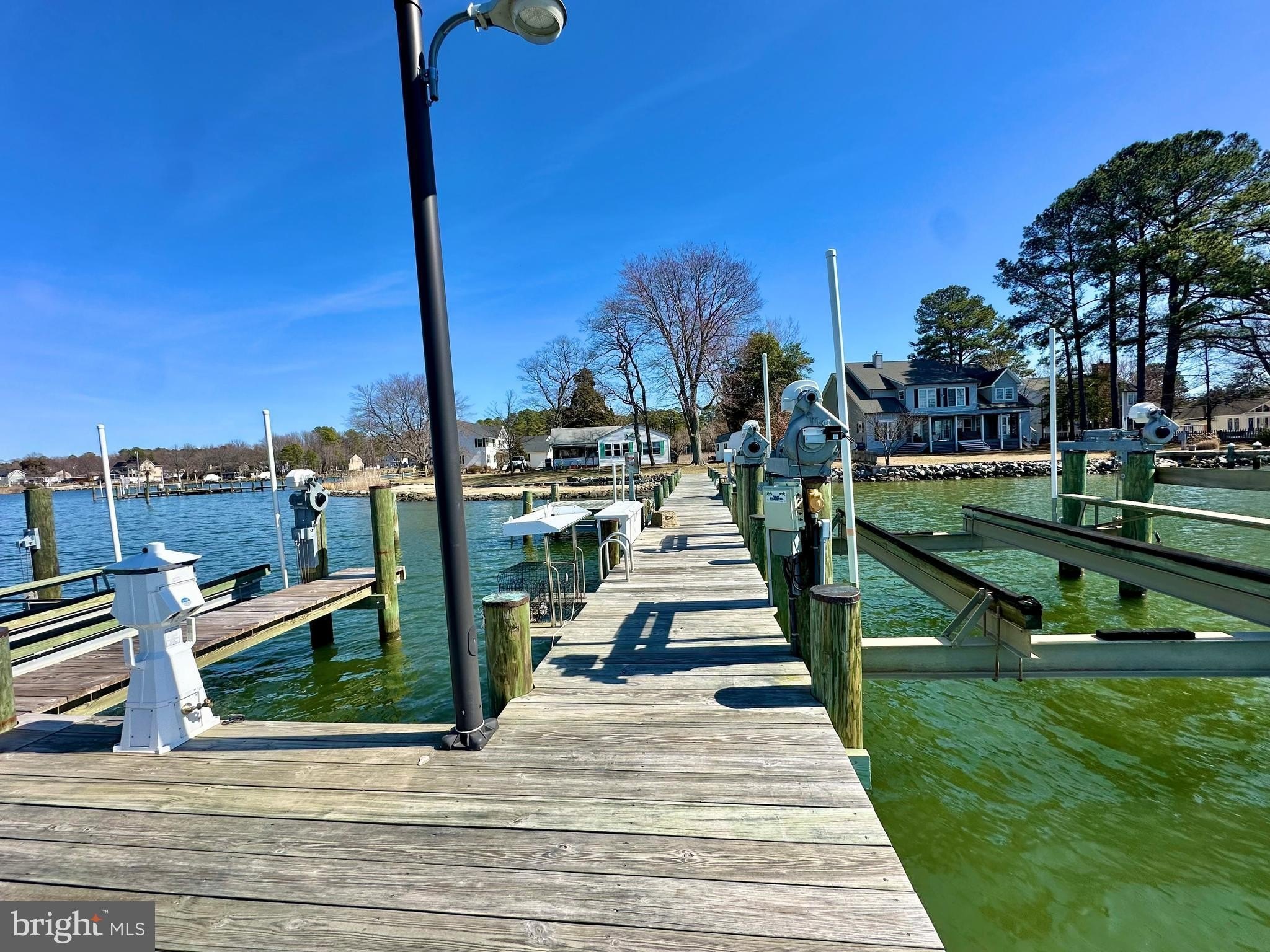215 Parks Rd – photo 3