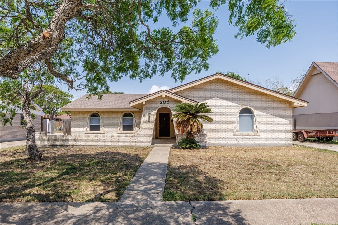 207 Blanco Dr – photo 1