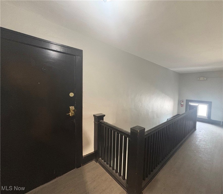 14236 Lakeshore Blvd #6 – photo 3