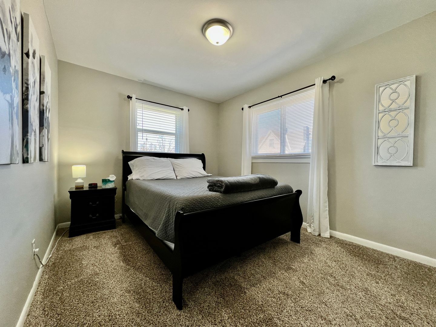 285 Whitaker Ave – photo 2