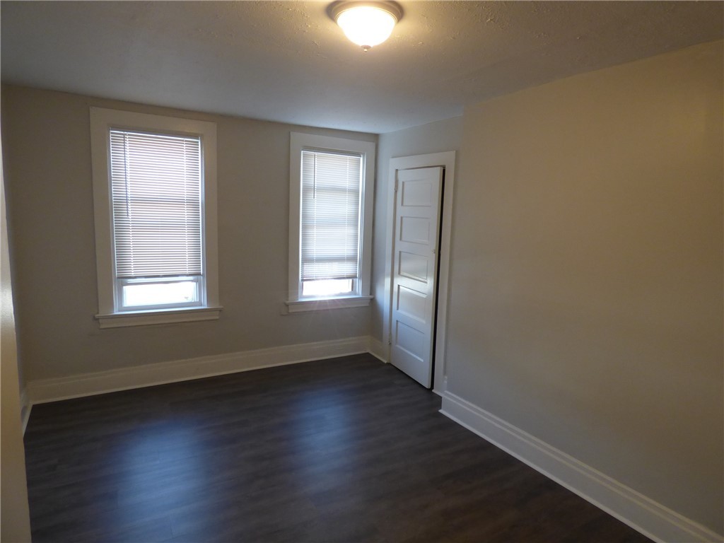 1134 Race St – photo 4