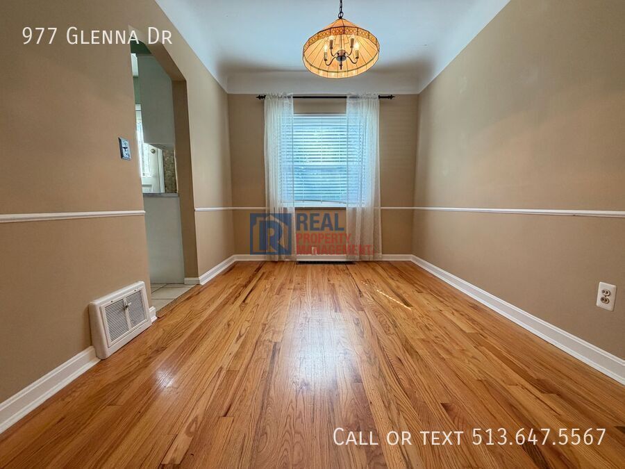 977 Glenna Dr – photo 4