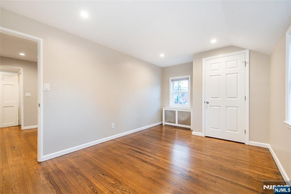 189 Washington Ave unit 2nd Floor – photo 3