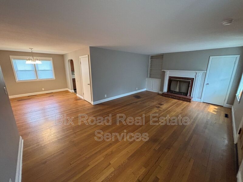 1750 N Staunton Dr – photo 4