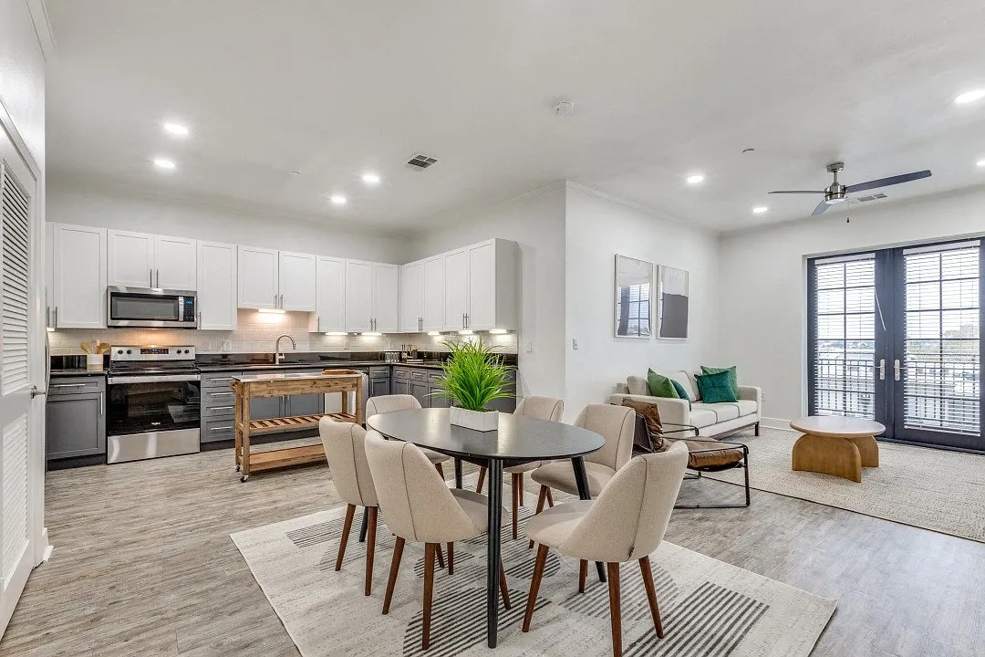 The Terraces at Perkins Rowe – photo 3