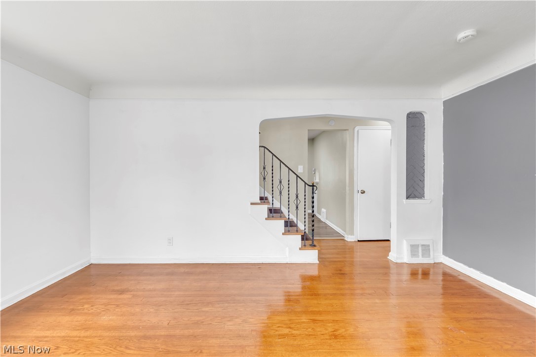 15901 Edgewood Ave – photo 5