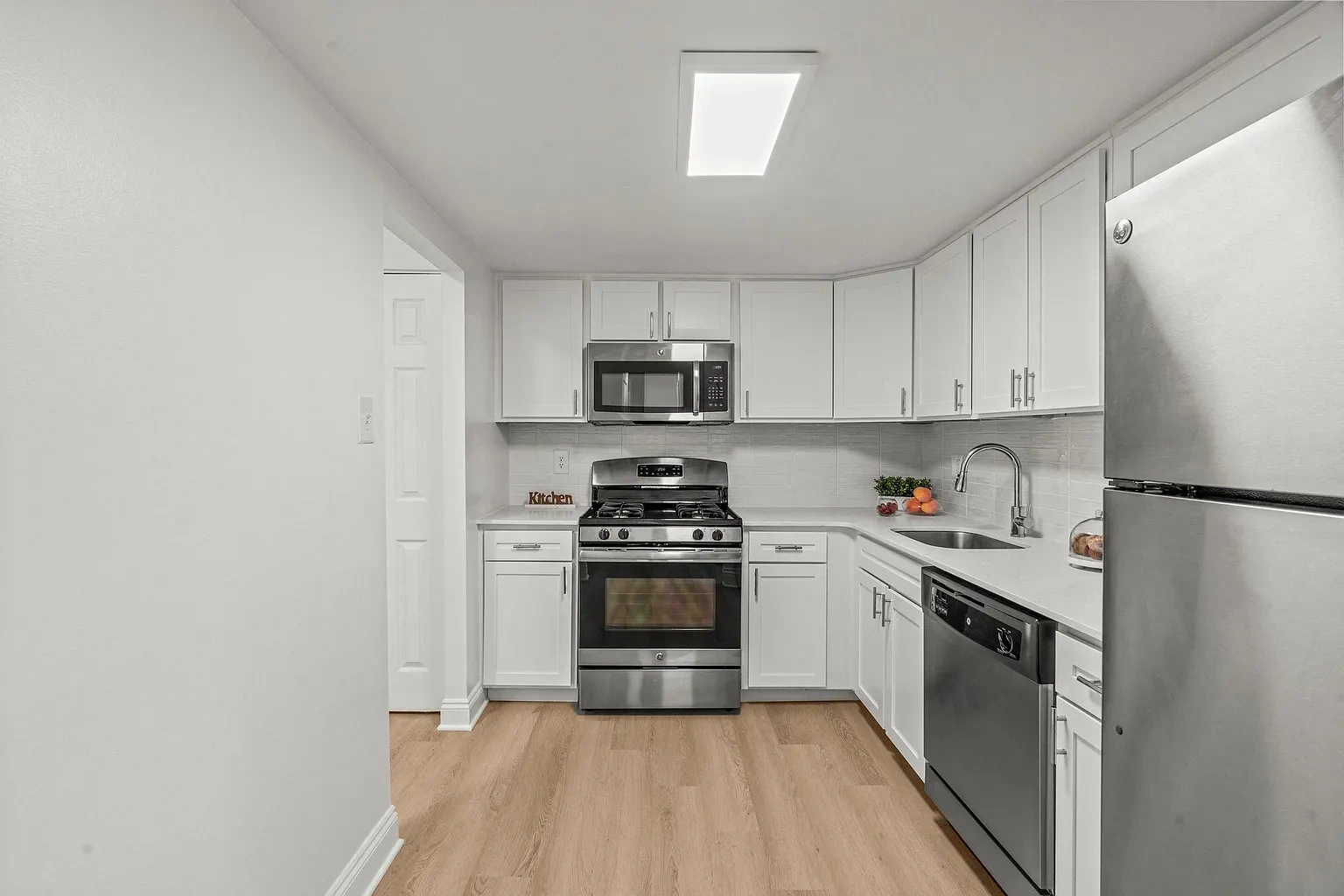 Chestnut Hill Village Apartments – photo 3
