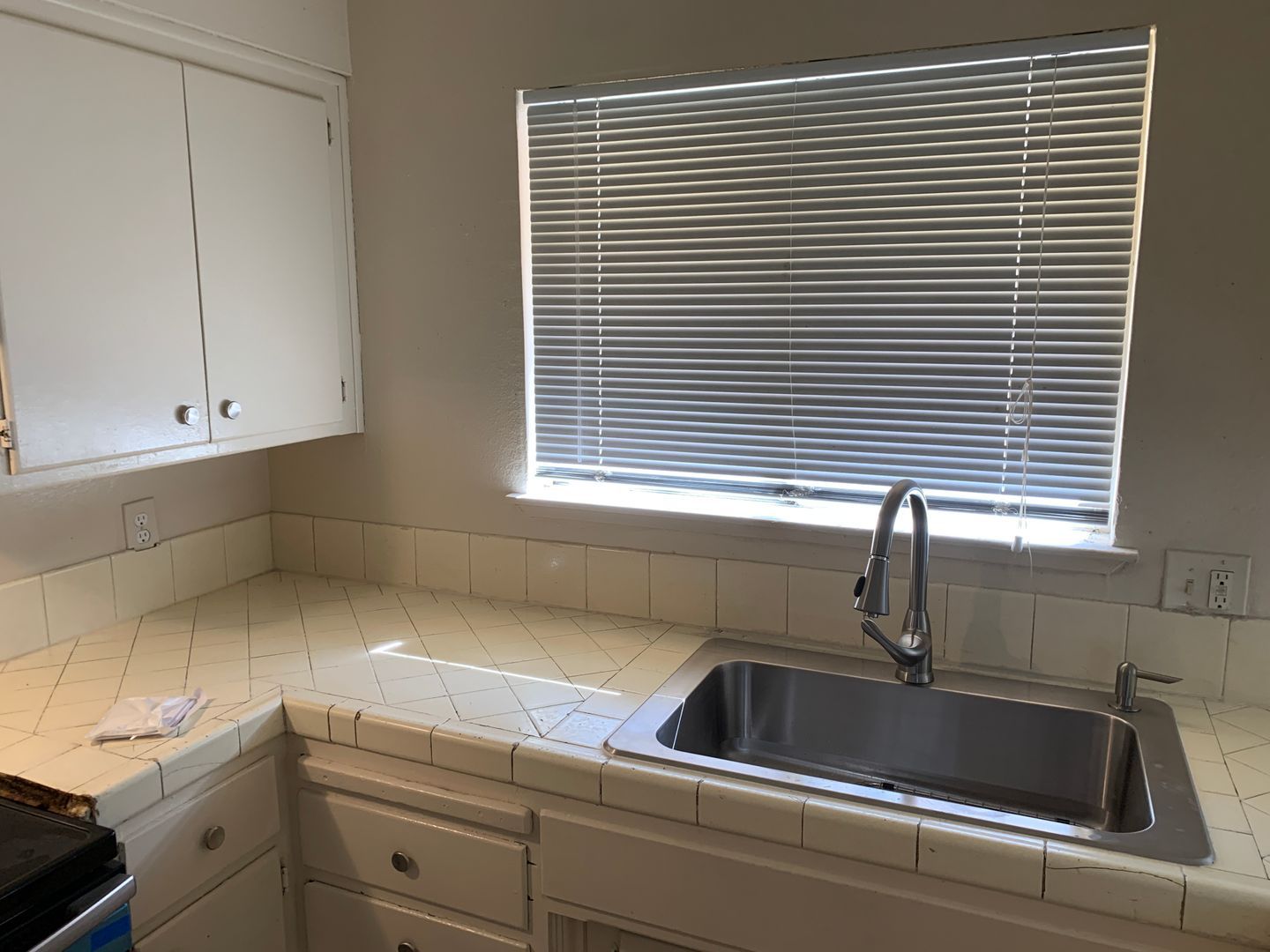 742 Ponce De Leon Ave unit 742 Ponce De Leon Avenue Unit 2 – photo 2