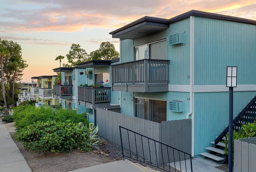 Summit Park Village – photo 4