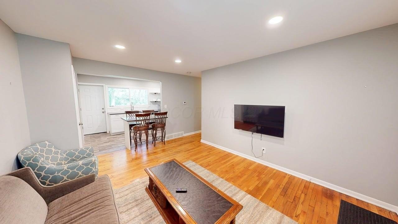 32 Marion St – photo 4