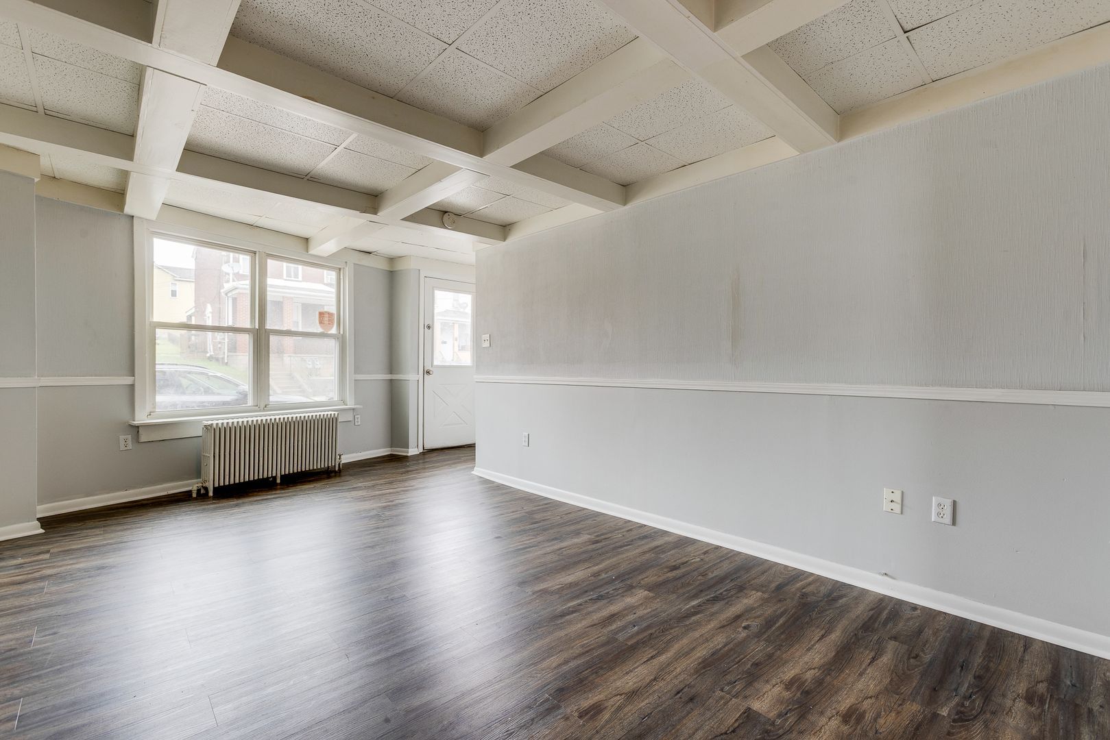 2300 Arlington Ave unit Bottom – photo 1