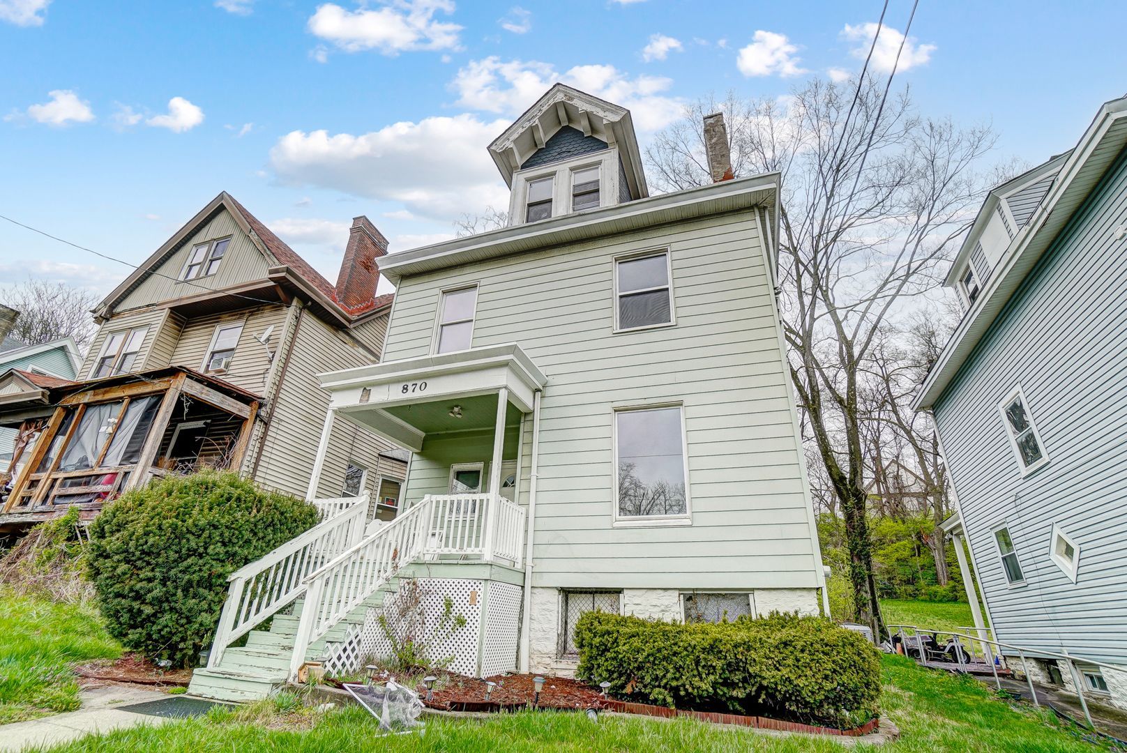 870 Rockdale Ave – photo 3