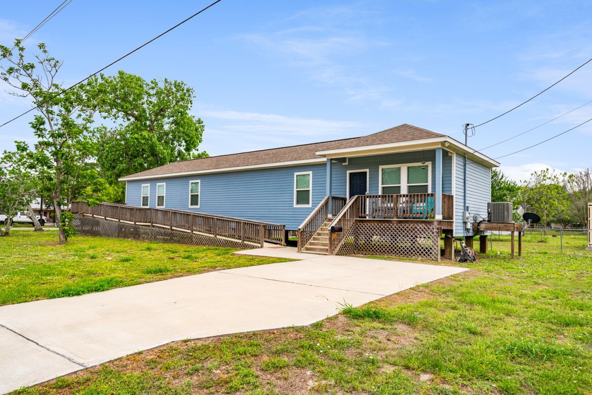 1109 W Nelson Ave – photo 1