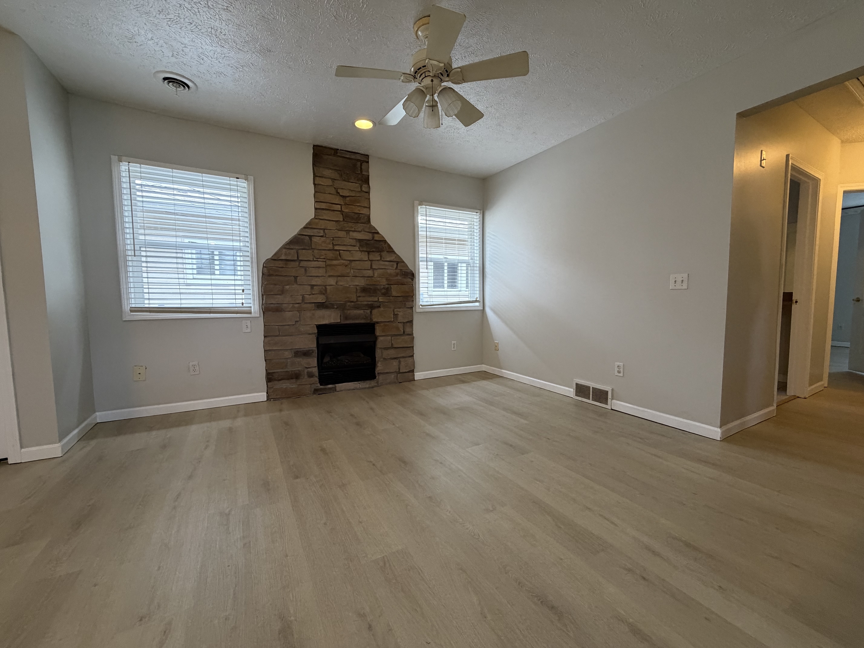 165 E 316th St – photo 3