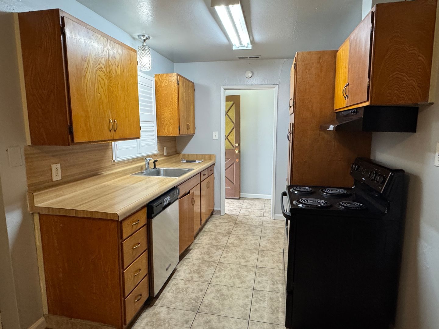 714 E Longview Ave – photo 3