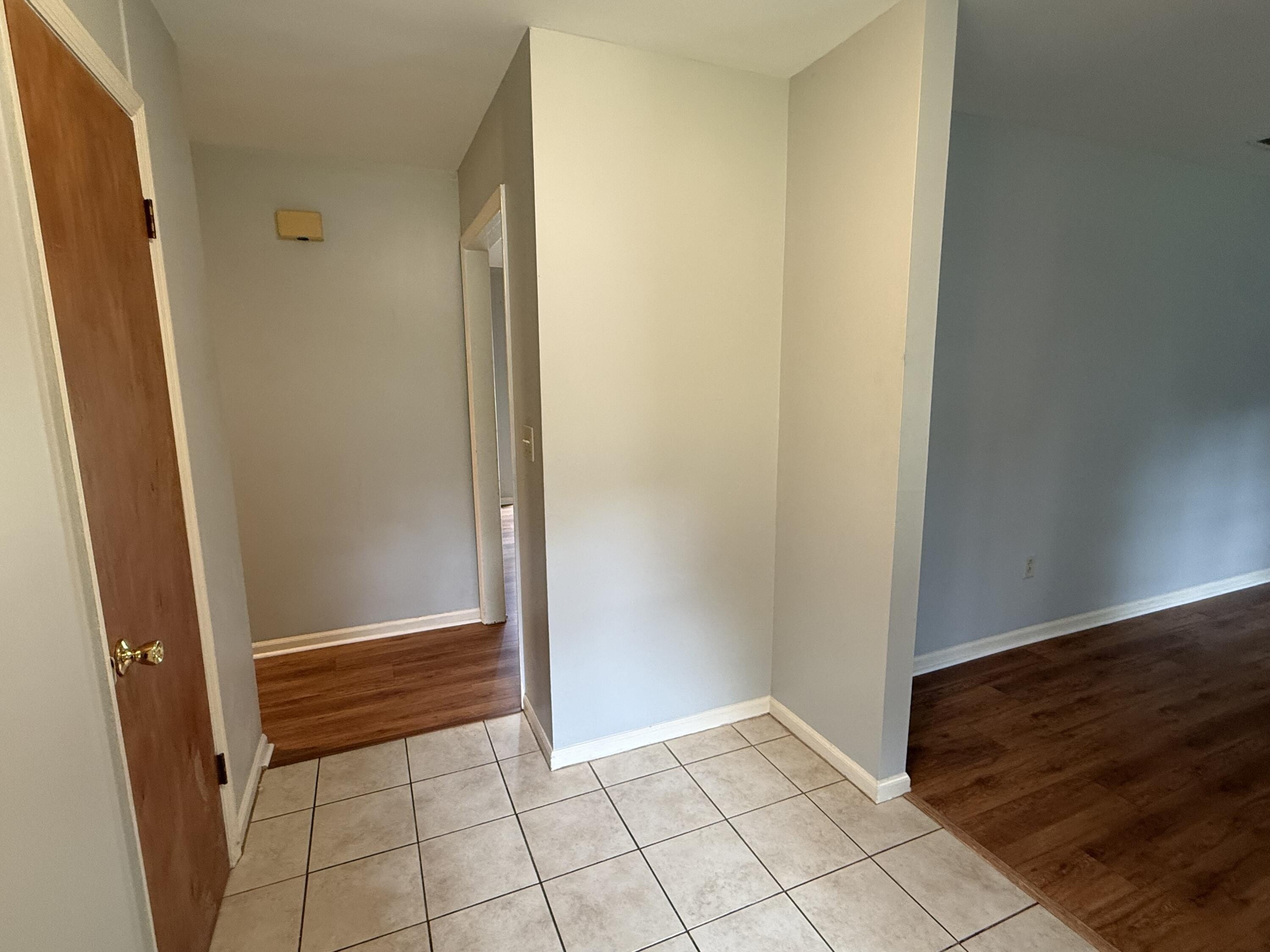 209 Longstreet St – photo 3