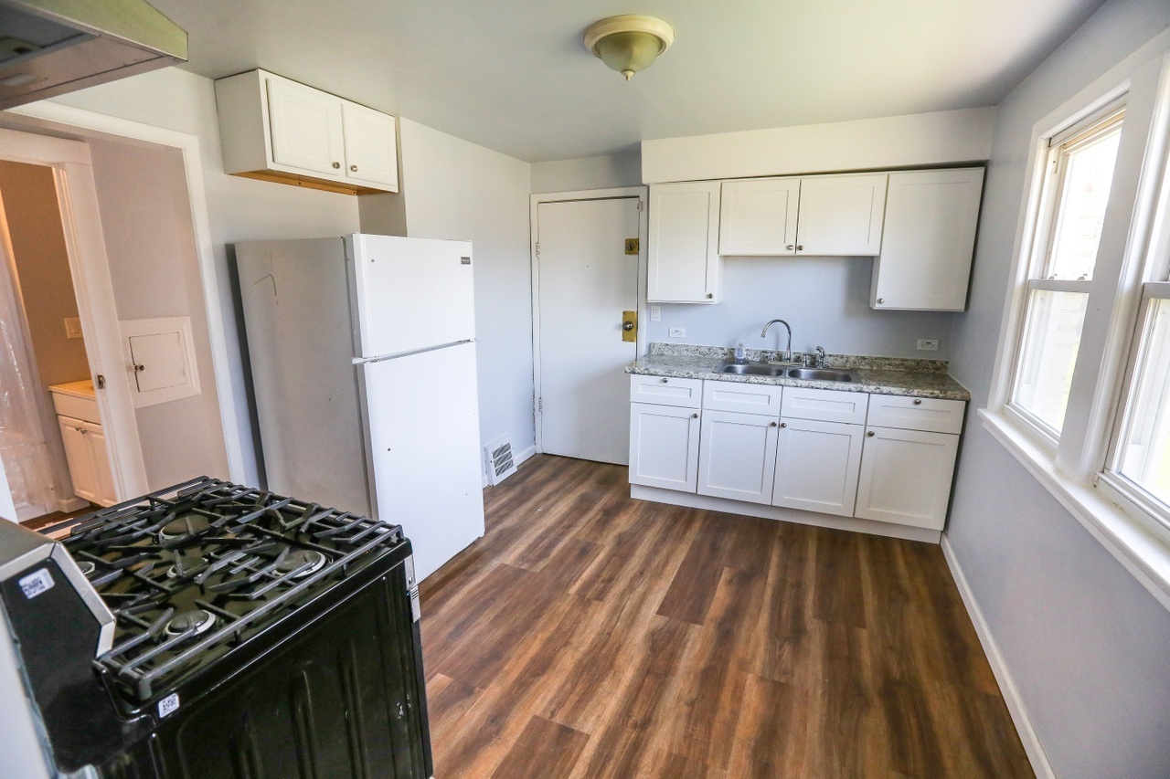 14628 Granger Rd unit 2 – photo 2