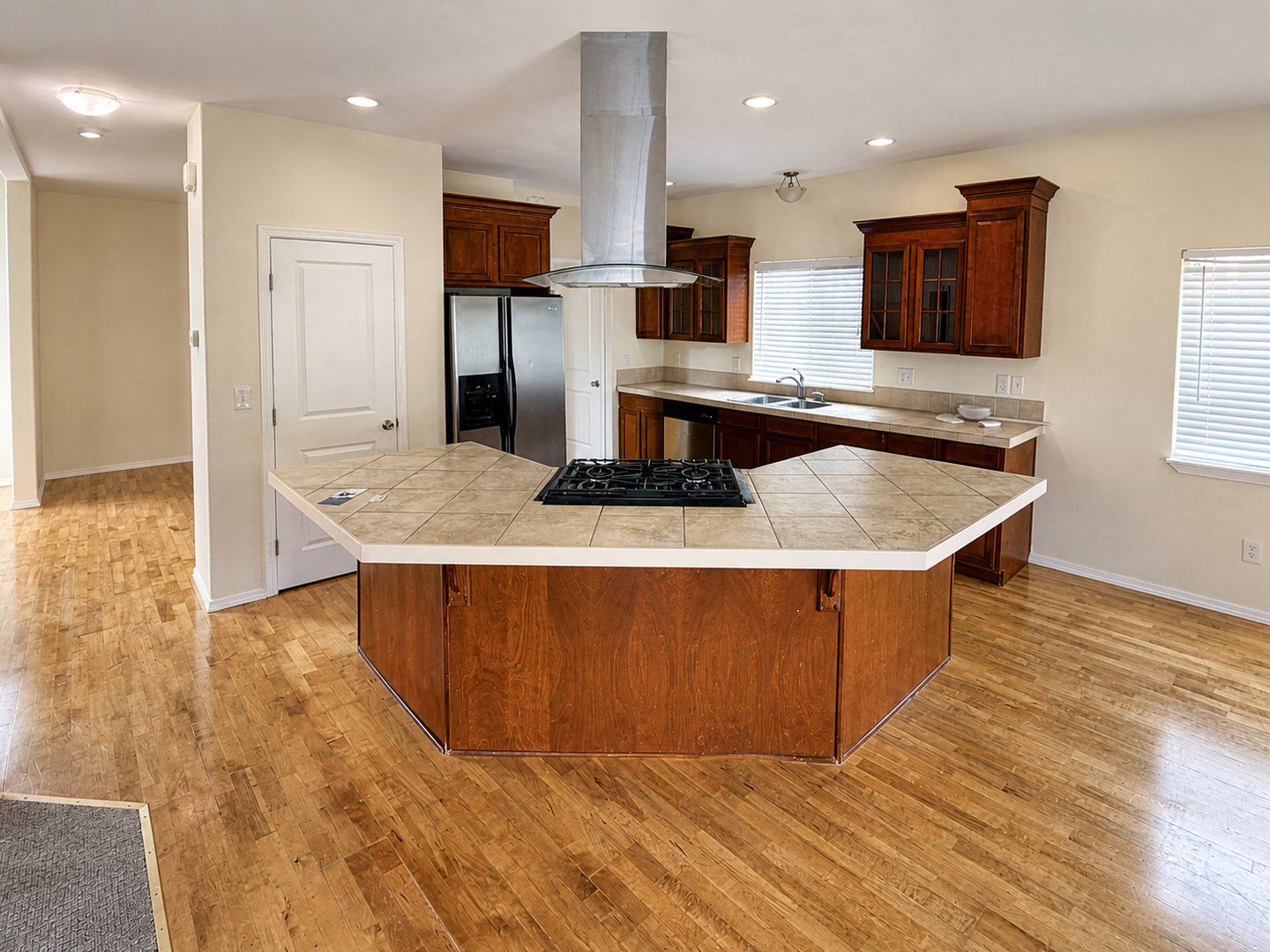 421 161st St S – photo 1