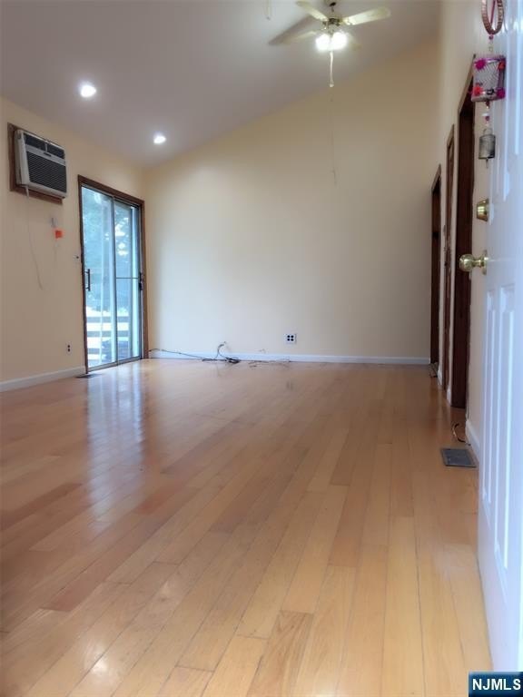 523 W Lookout Ave – photo 2