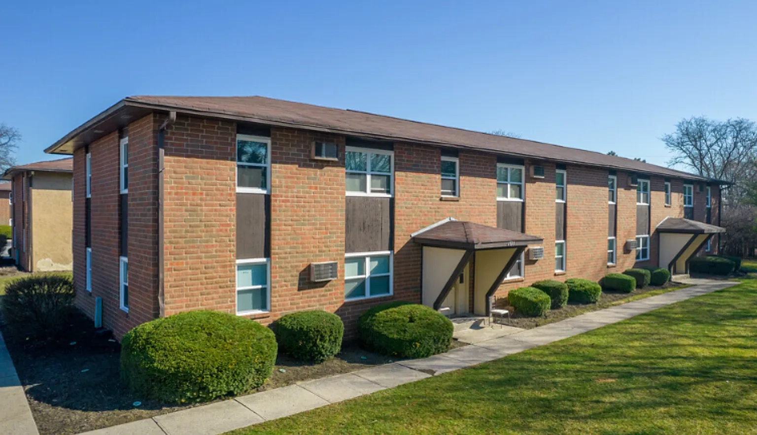 Orchard Apartments – photo 1