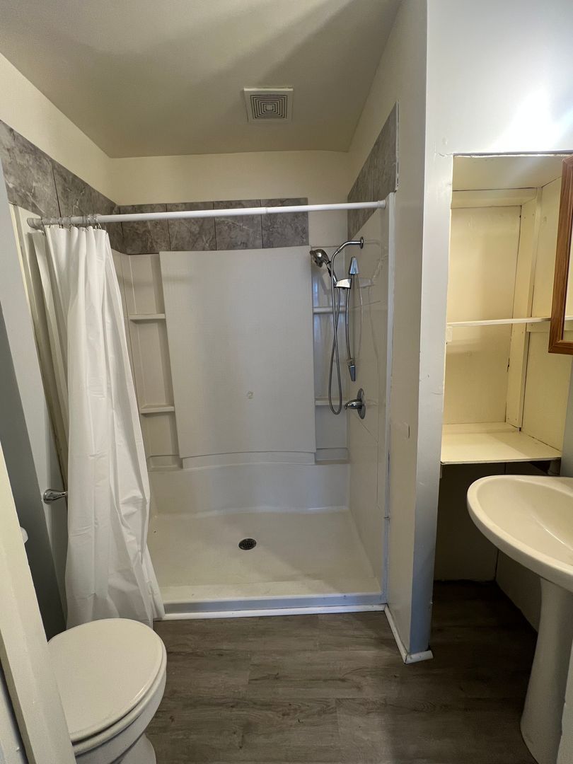 631 Lincoln St – photo 5