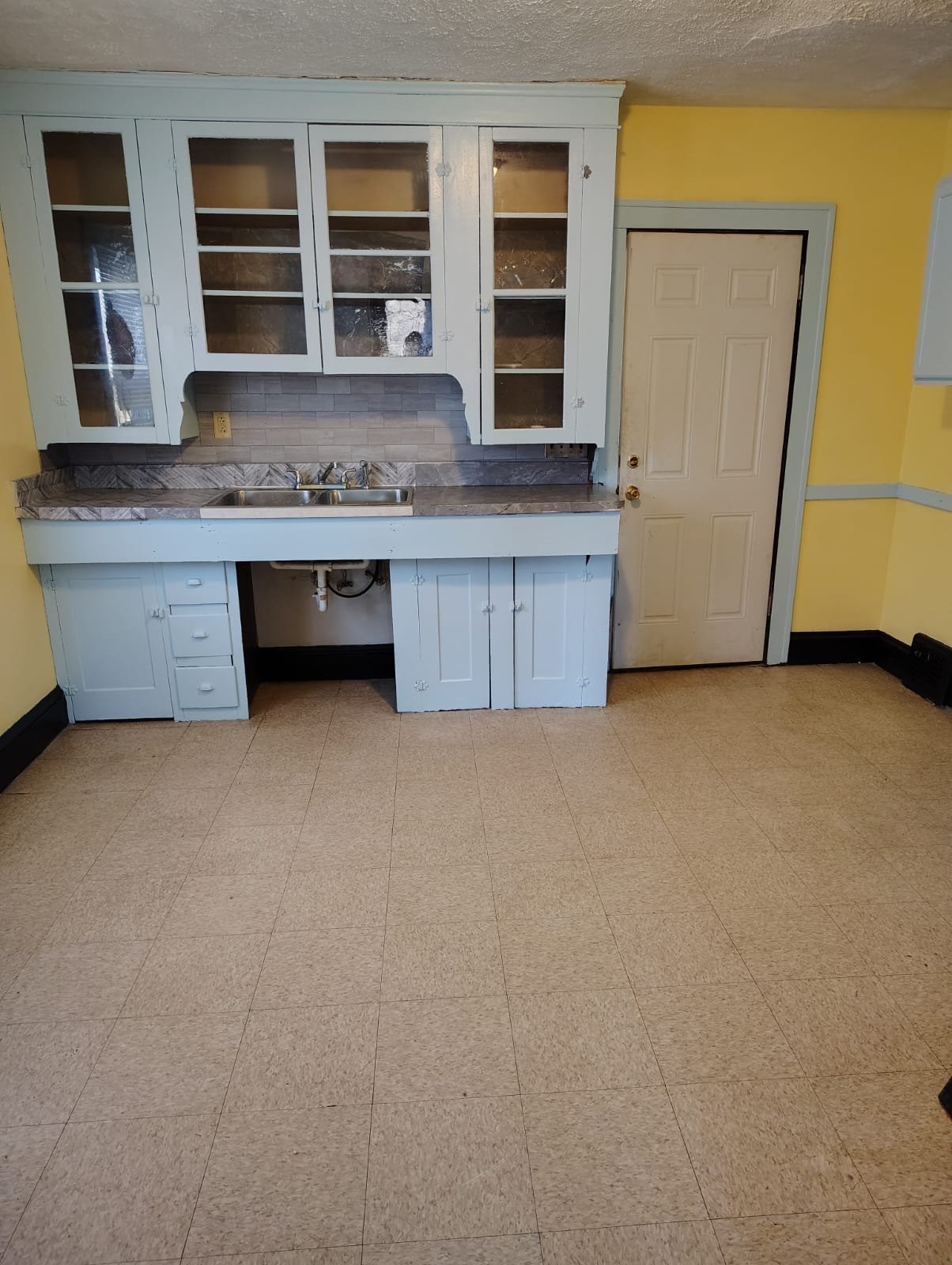 11922 Griffing Ave unit 2 – photo 3