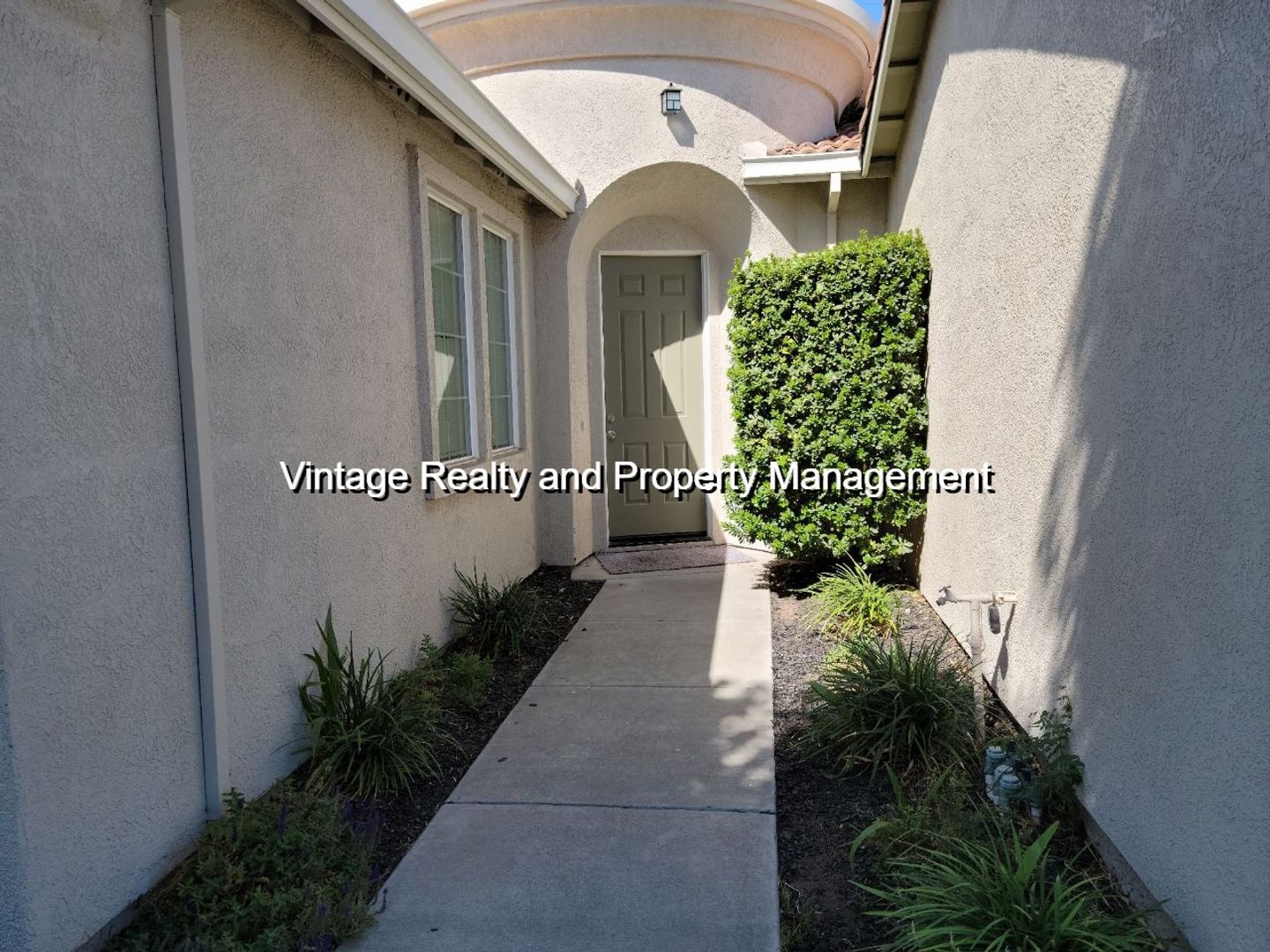 1052 Foxfire Dr – photo 3