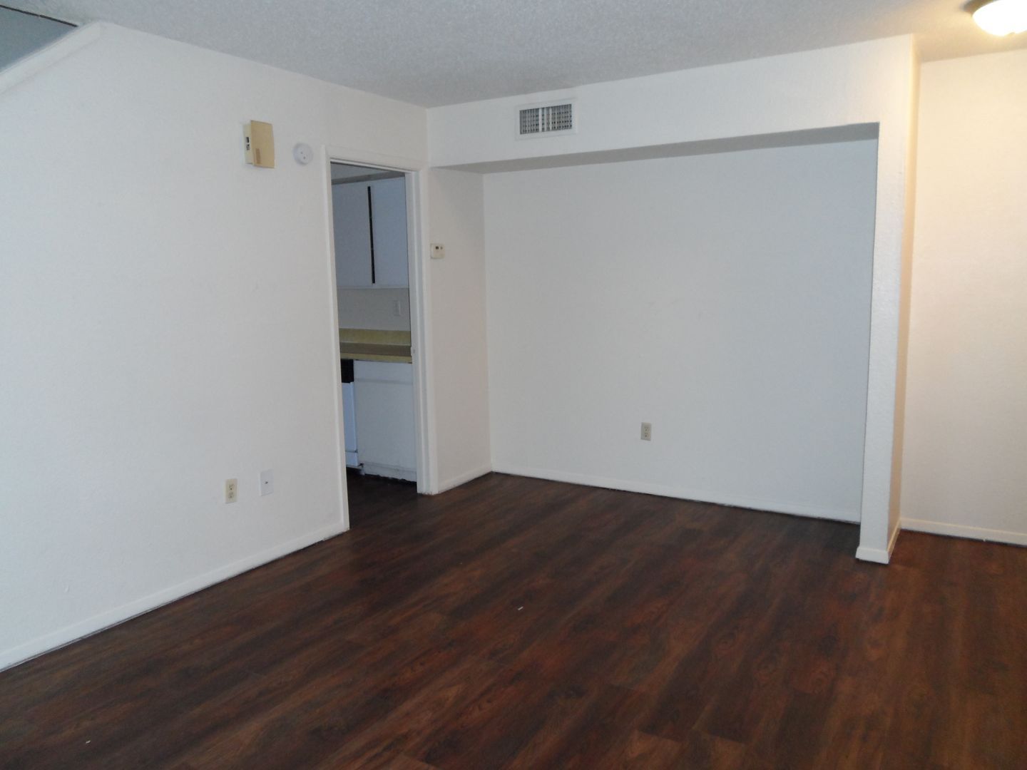 1400 Holleman Dr – photo 3