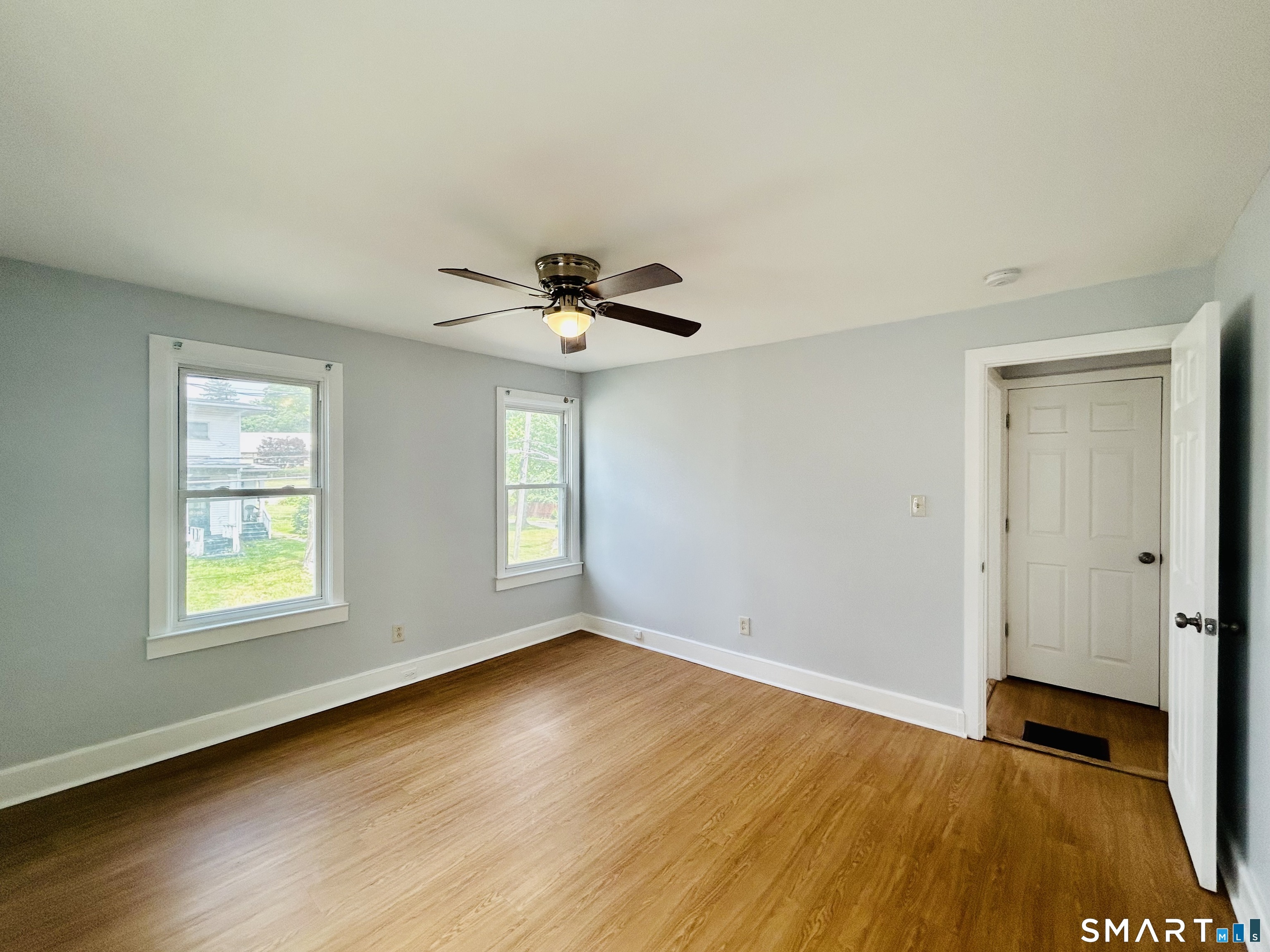 207 E Main St – photo 5