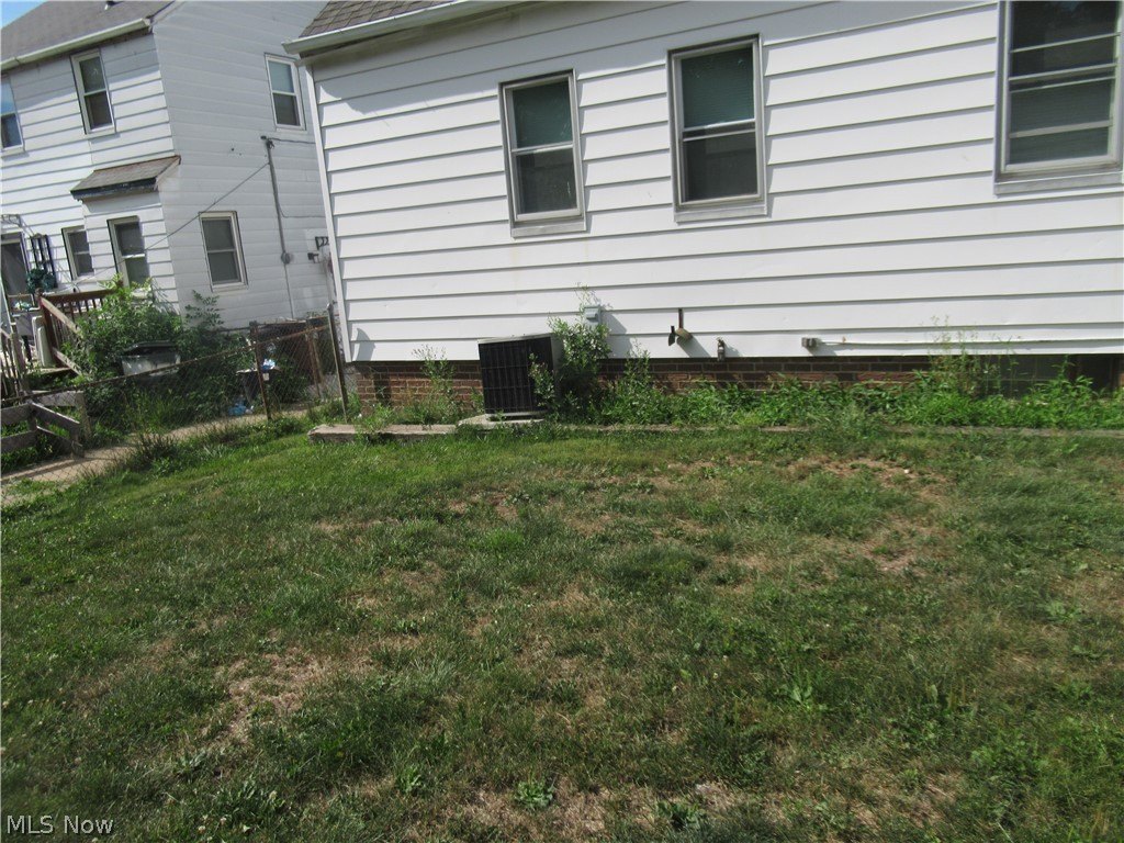 5203 Maplecrest Ave – photo 5