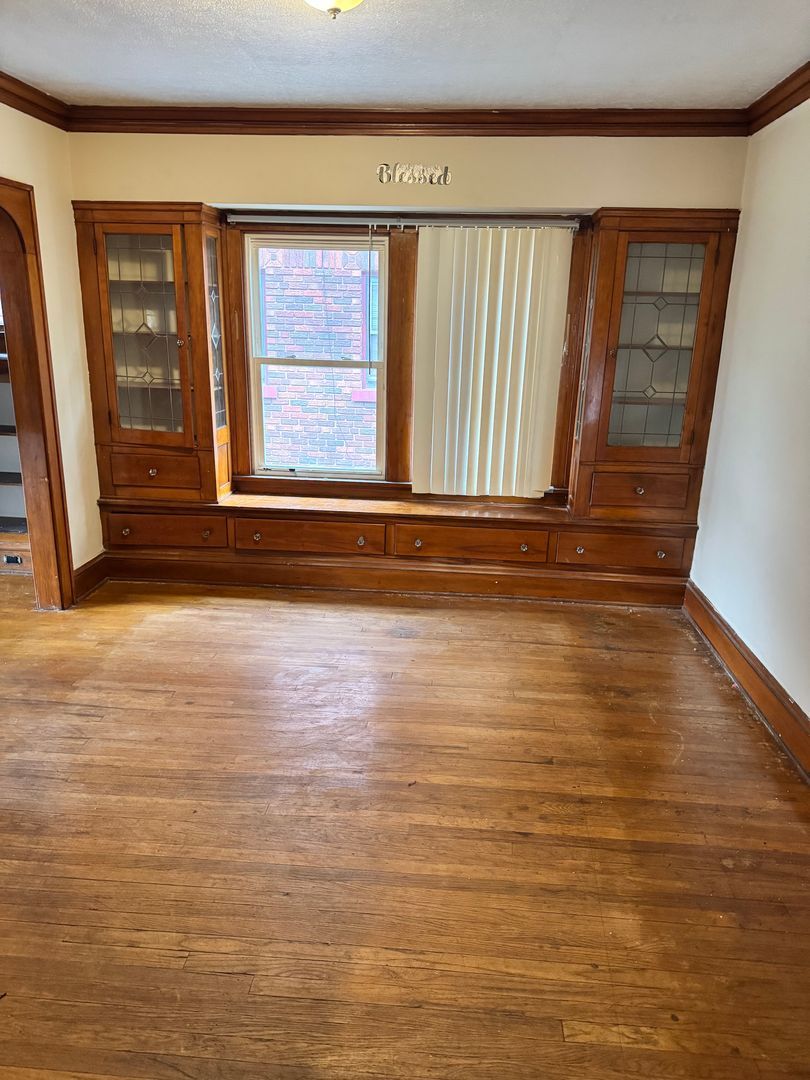 5225 Theodore St – photo 3