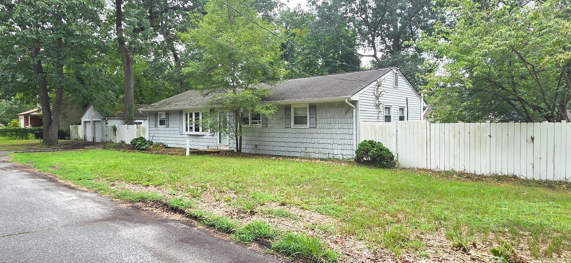 169 Daniels Ave – photo 3