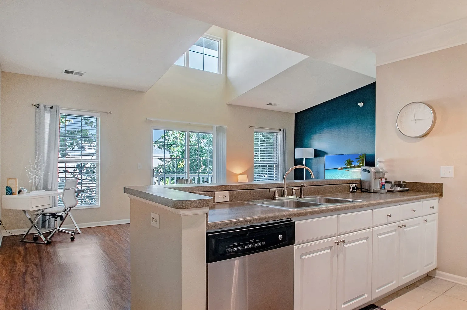 The Docks Apartments and Townhomes – photo 4