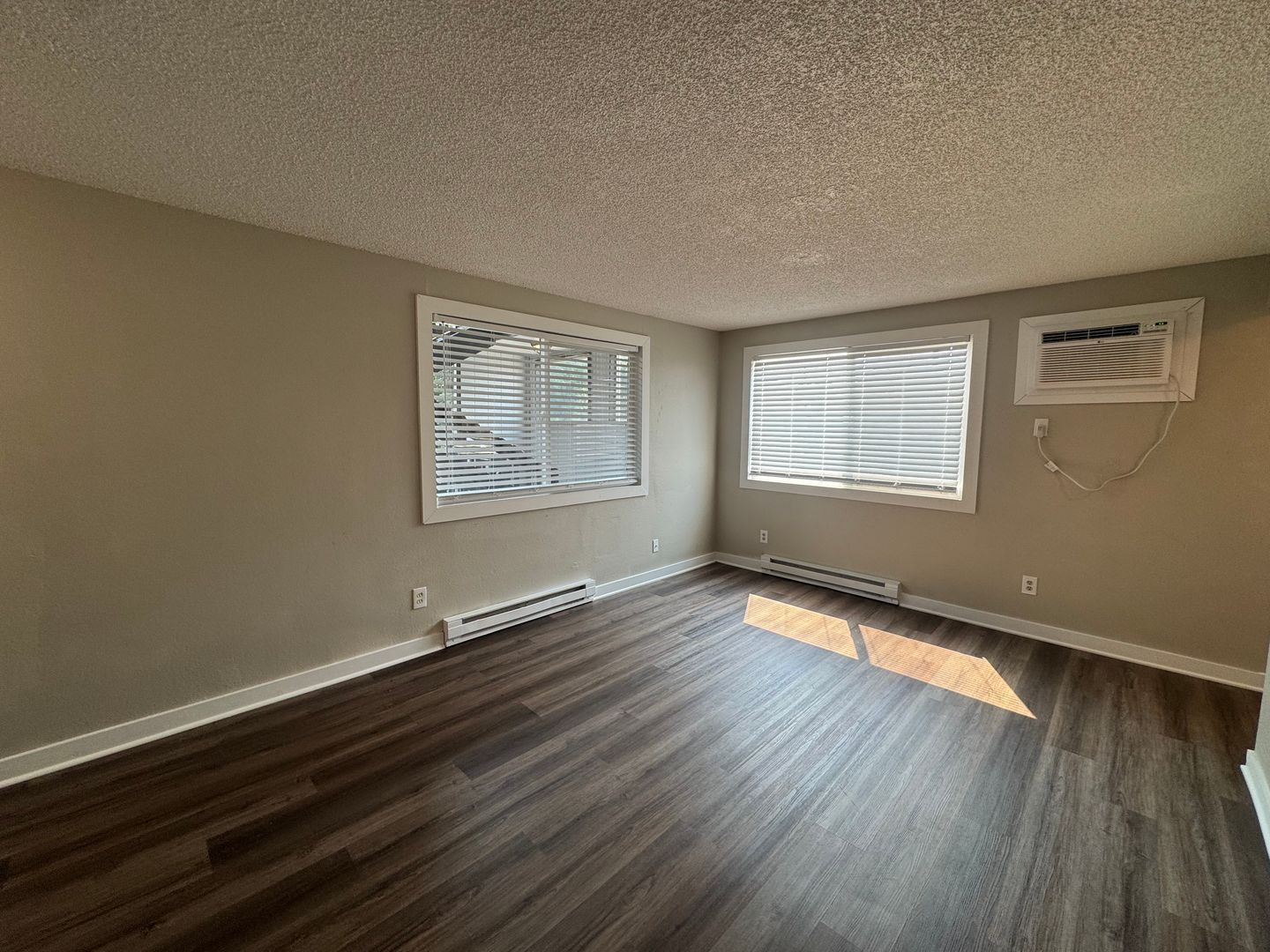 1802 W Gardner Ave unit 1 – photo 3