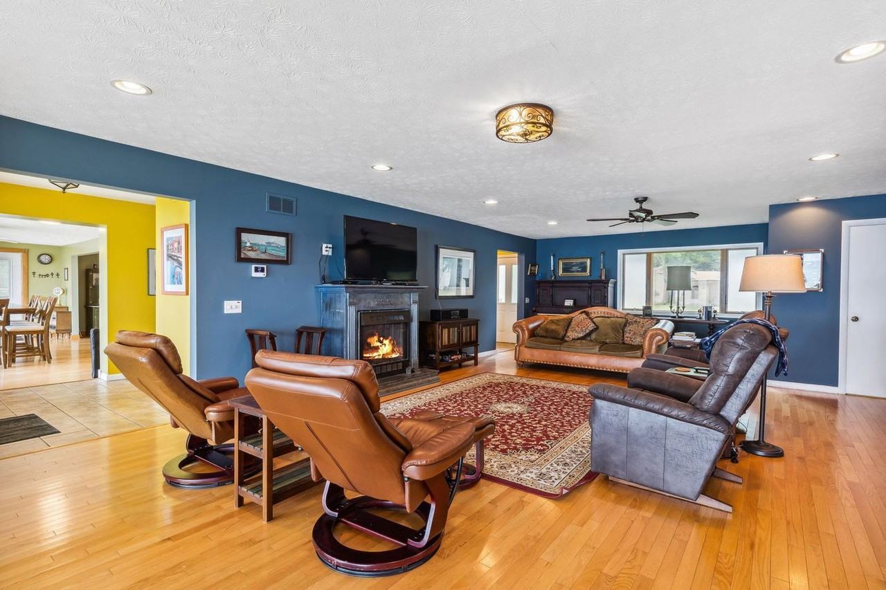 4433 Lake Rd E unit 1593875P – photo 2