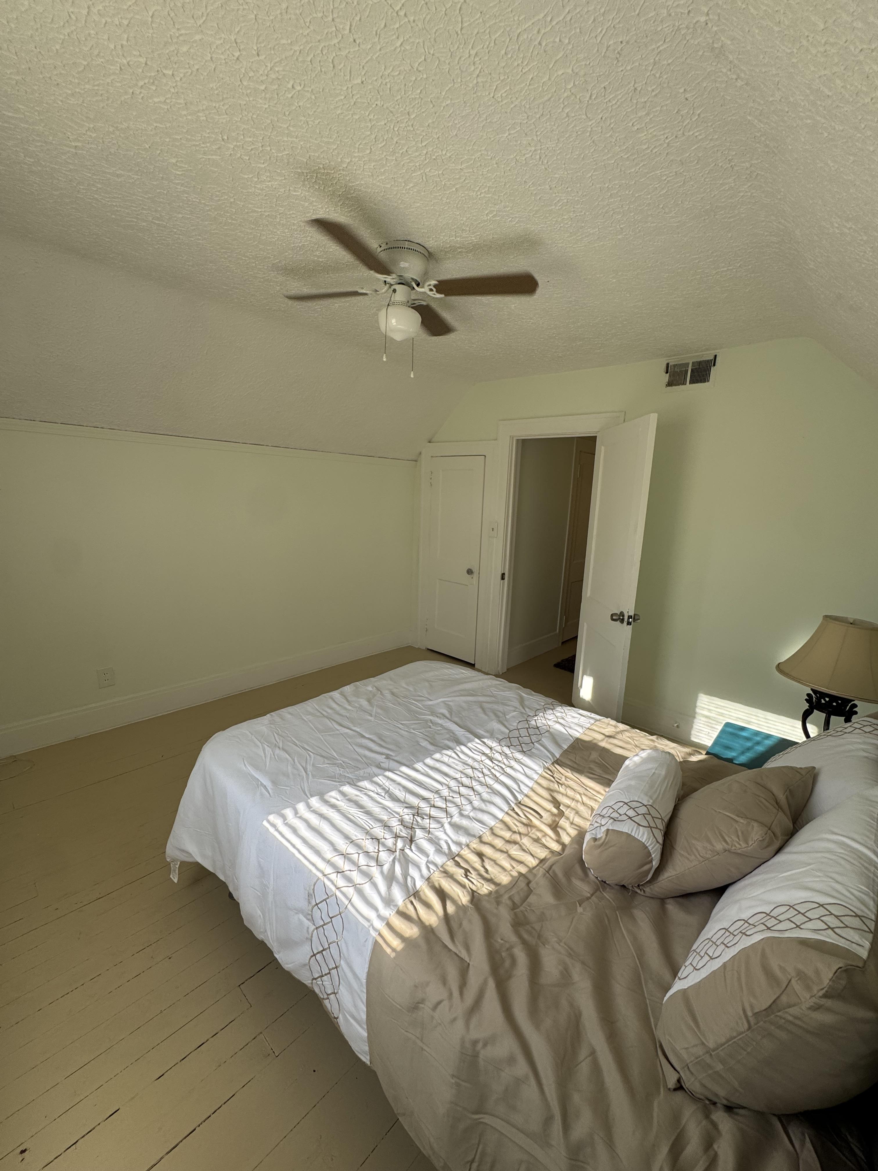 1534 Eddington Rd unit #3 – photo 2