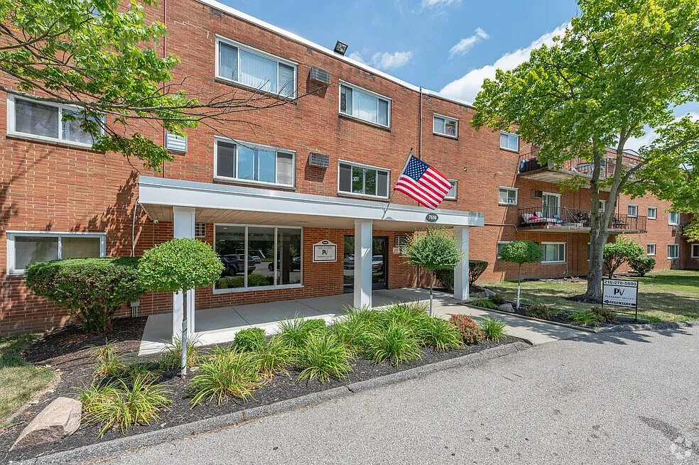 Pleasant Valley Apartments – photo 3