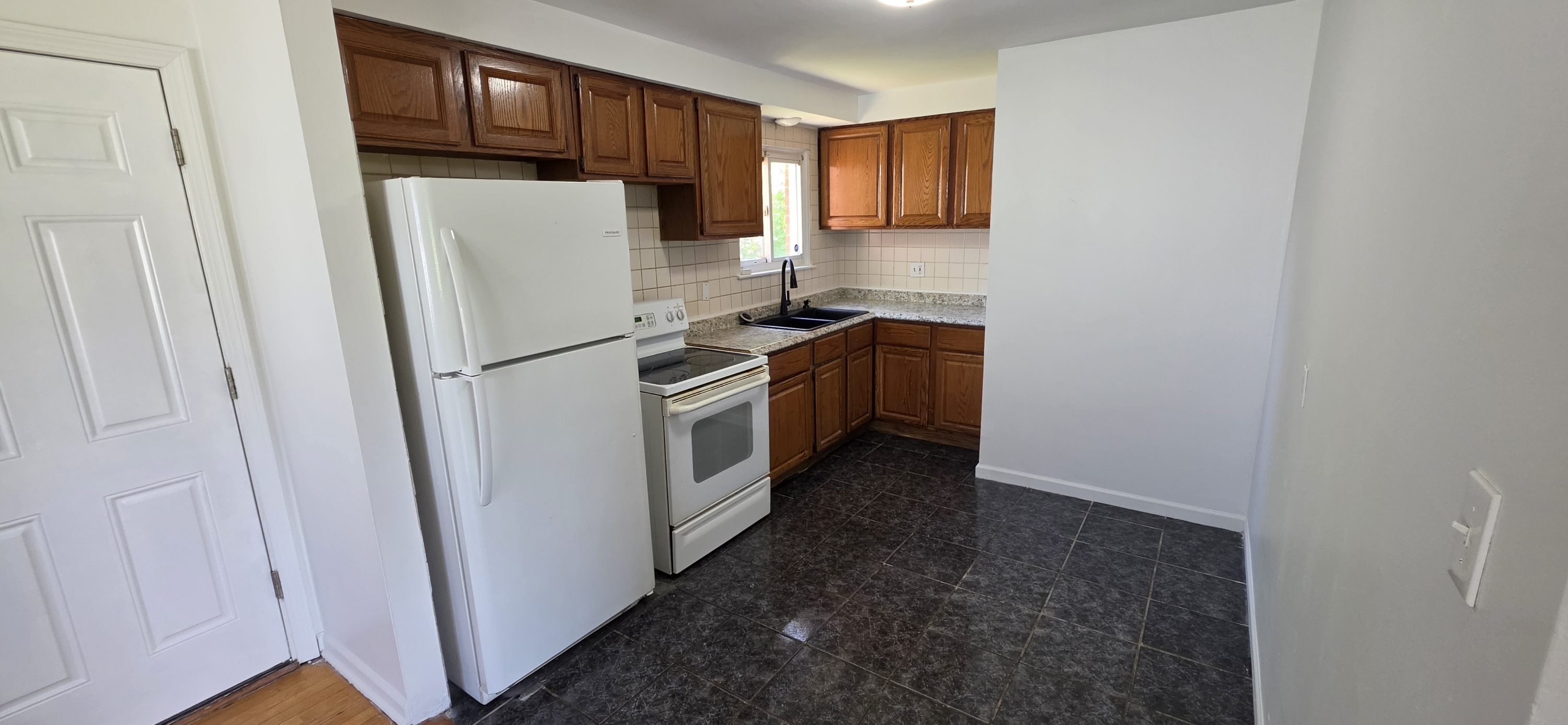 188 Vernon Dr – photo 4