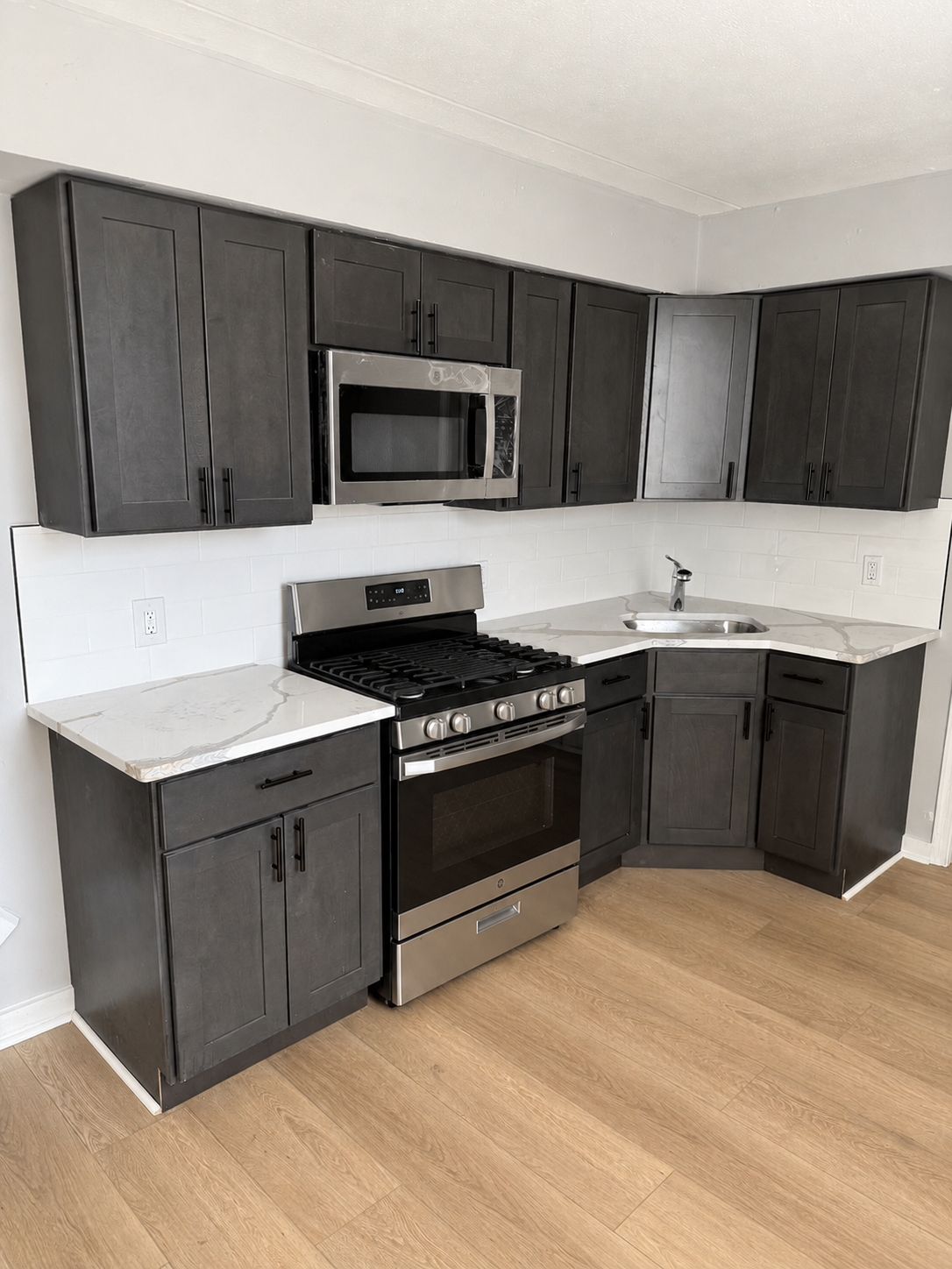 430 Mechanic St – photo 3