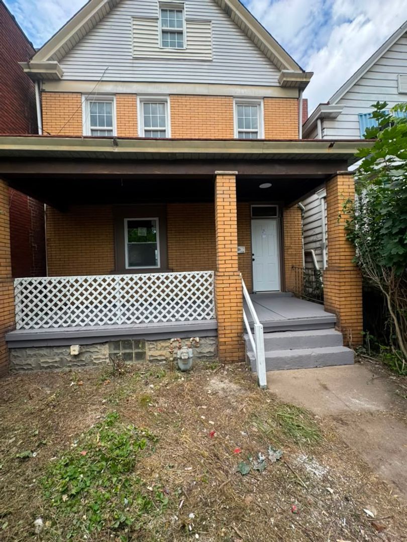 1124 Race St – photo 1