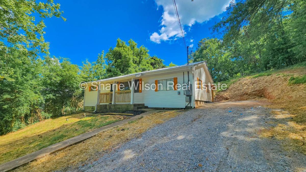 108 Halsey St – photo 2