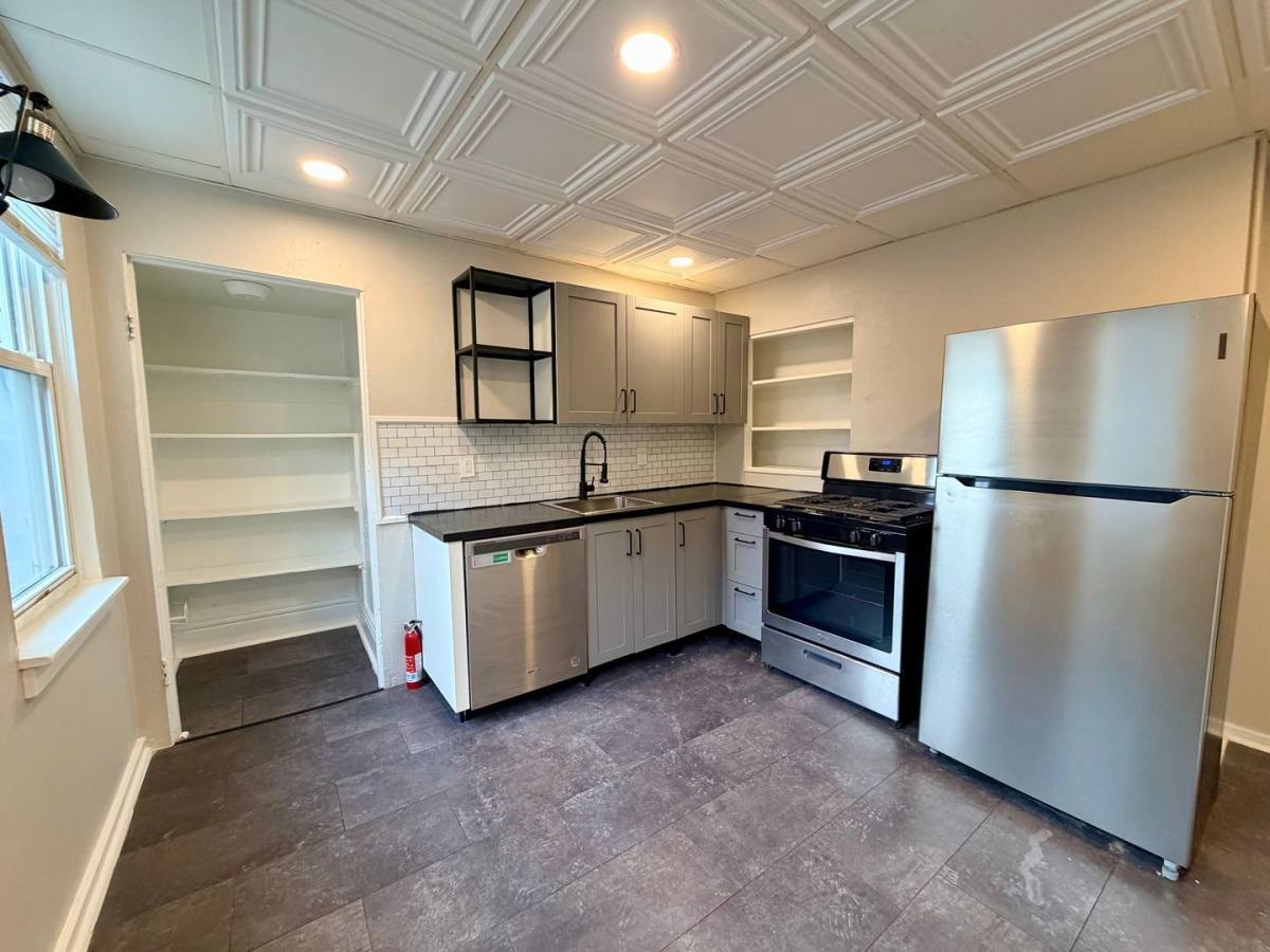 1644 Westmont Ave – photo 1