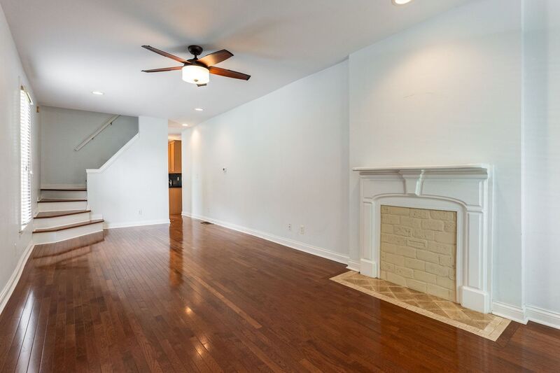 794 Hamlet St – photo 3